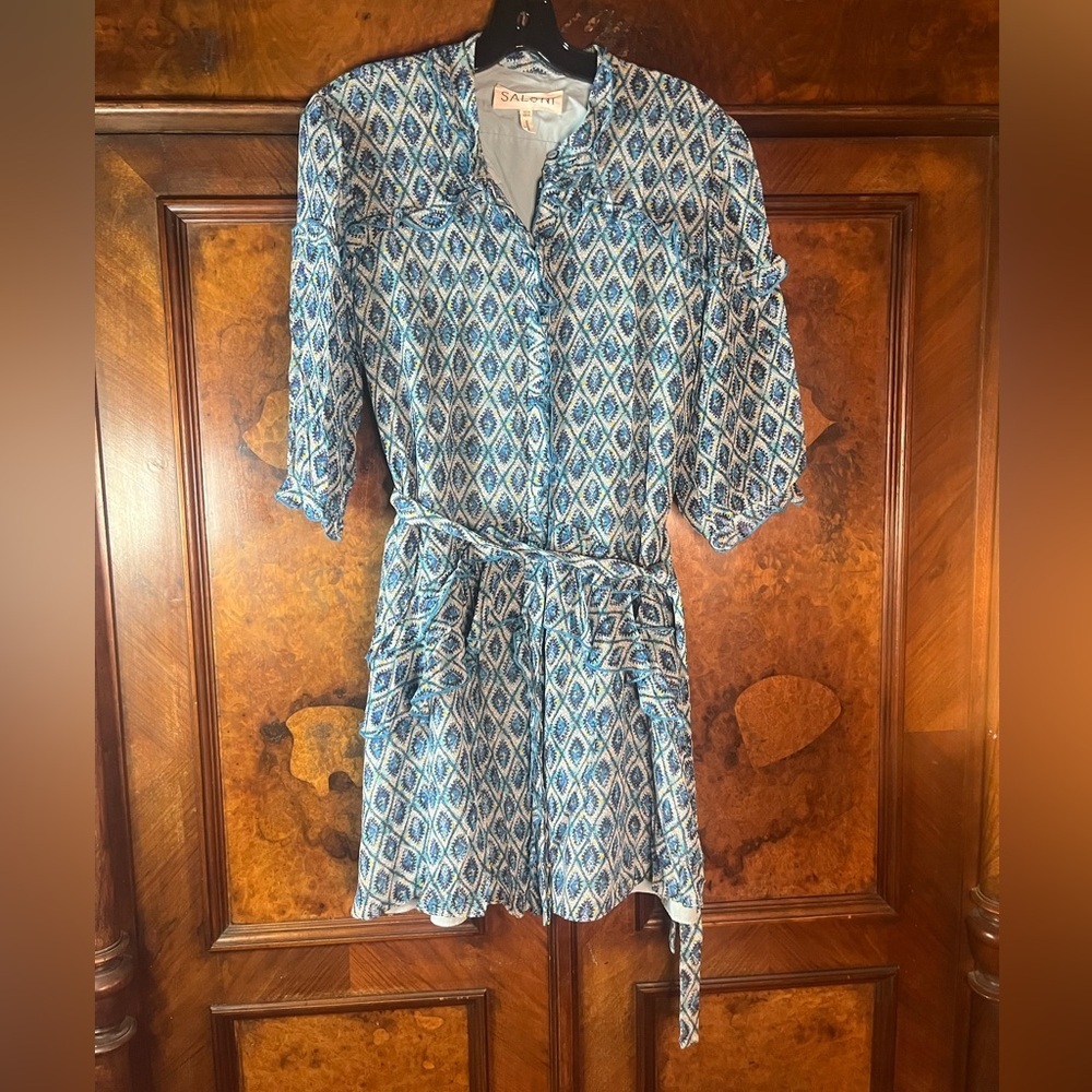 GUC SALONI- Tilly Ruffle Silk Dress in Filigree Batik Blue. Size 8 - Picture 4 of 8